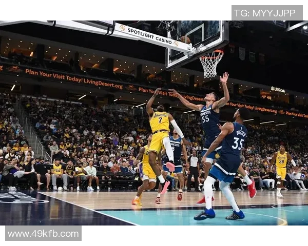 2002年小牛与湖人激战回顾：经典对决中的篮球传奇与历史瞬间